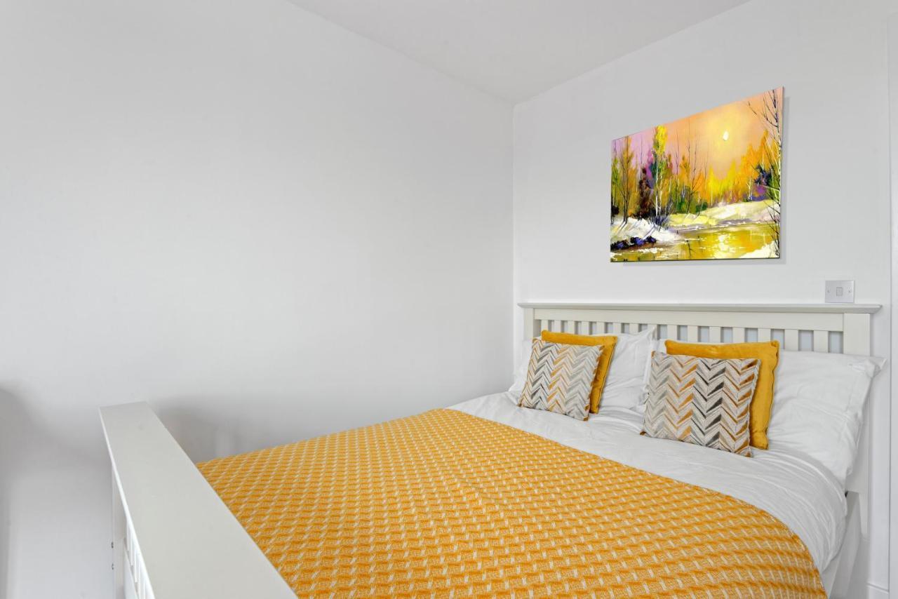 Apartament Penthouse Flat In Slough Center Zewnętrze zdjęcie